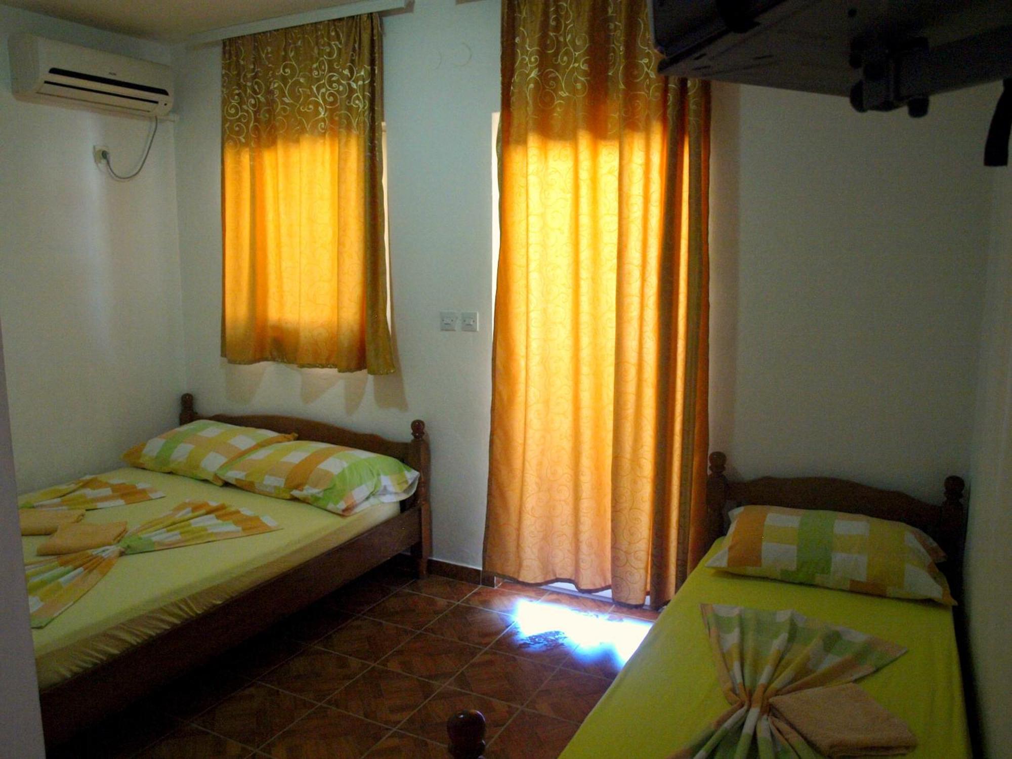 Ferienwohnung Friendly House Ulcinj Zimmer foto