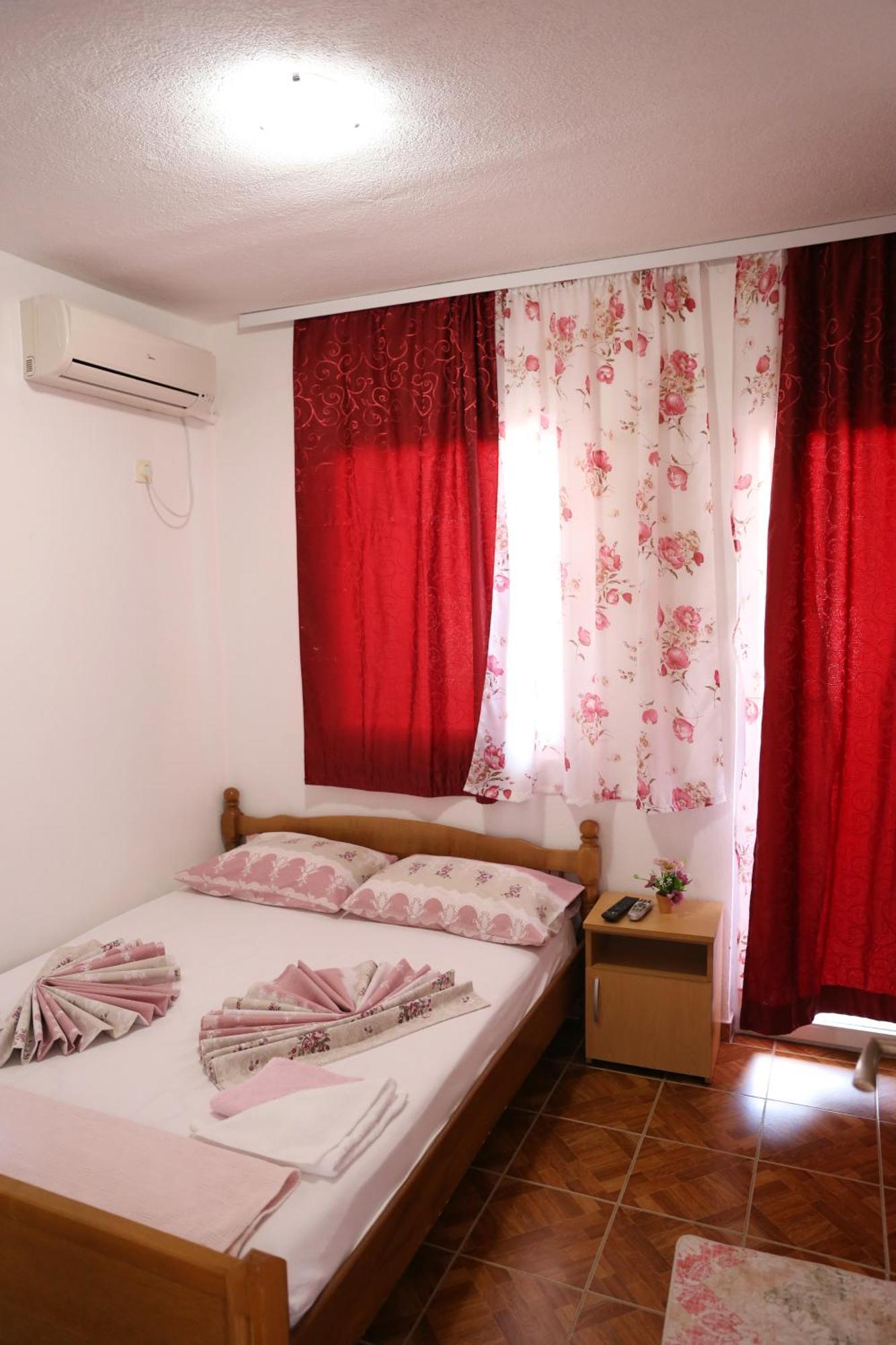 Ferienwohnung Friendly House Ulcinj Zimmer foto