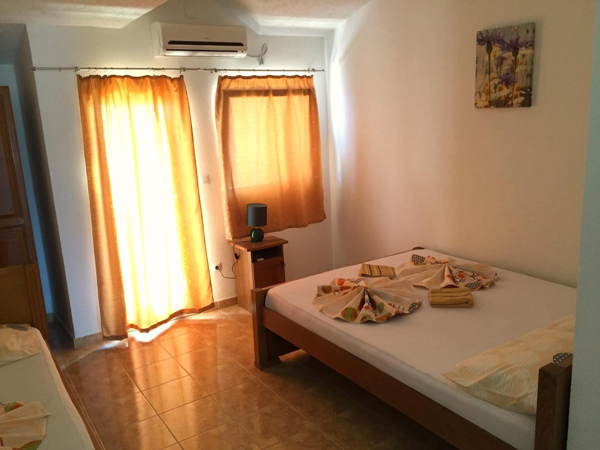 Ferienwohnung Friendly House Ulcinj Zimmer foto